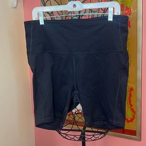 All in Motion workout shorts size XL